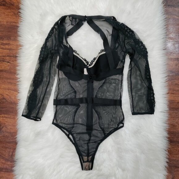 Victoria's Secret Sexy Black Sheer Lace Long Sleeve Bodysuit Women's Size 4C - Picture 3 of 10